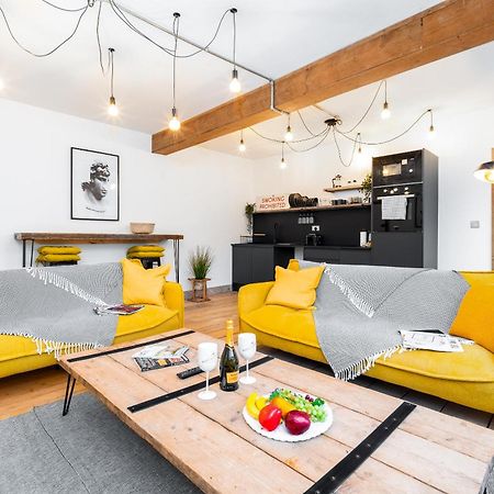 Birmingham City Centre - Loft Style Apartment - Free Wifi & Netflix - On Street Parking - 1Nt Exterior photo