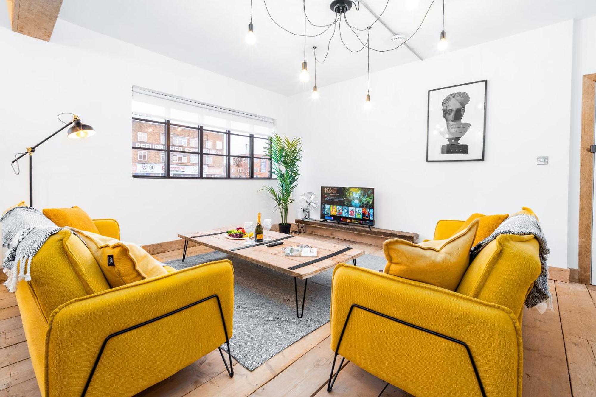 Birmingham City Centre - Loft Style Apartment - Free Wifi & Netflix - On Street Parking - 1Nt Exterior photo