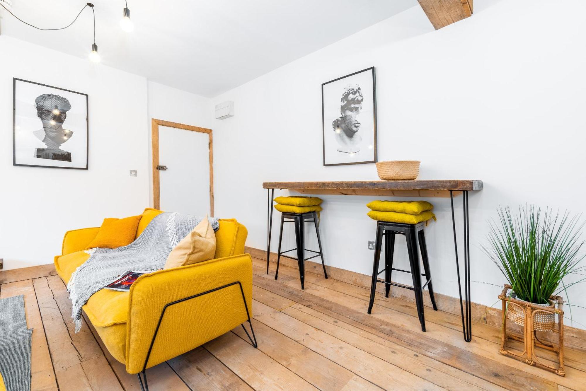 Birmingham City Centre - Loft Style Apartment - Free Wifi & Netflix - On Street Parking - 1Nt Exterior photo